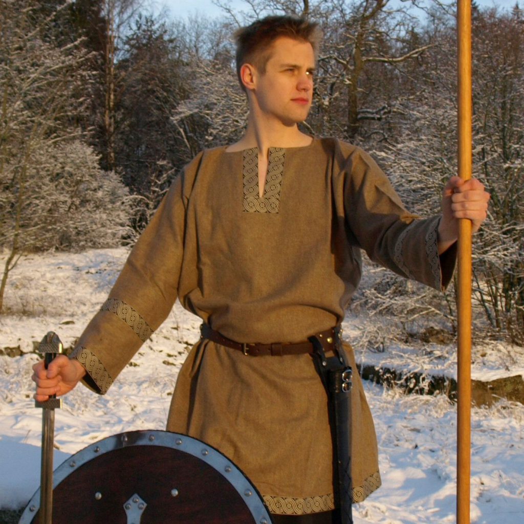Woolen Viking Tunic, Brown - Irongate Armory