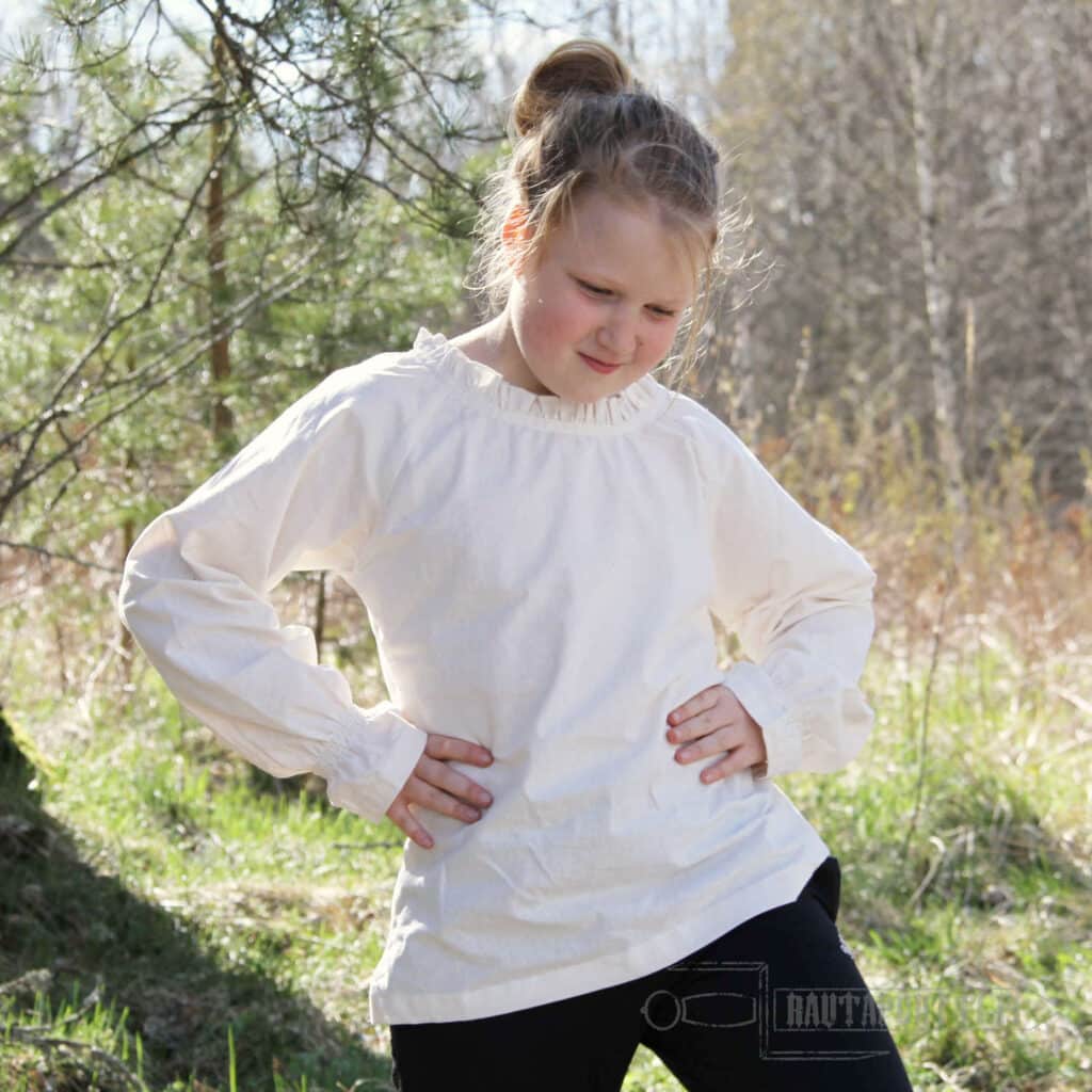 Medieval Shirt with frills for Children - Irongate Armory