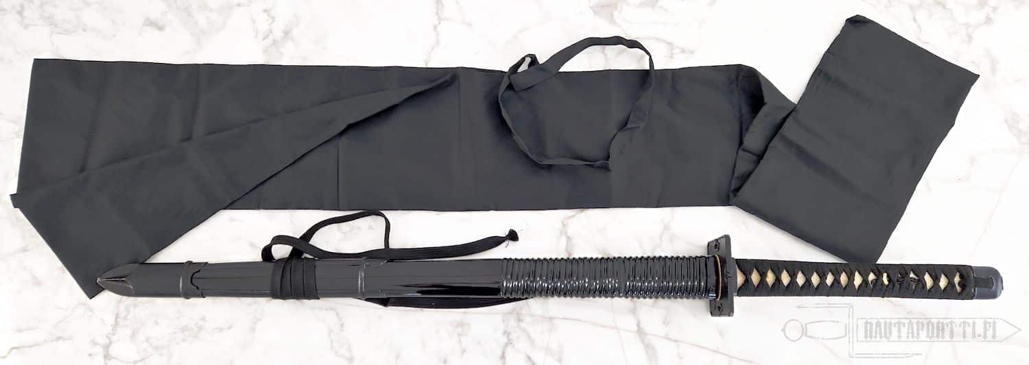 t*i様 KATANA:GO BOSSからヘッドホンアンプ「KATANA GO」が発売。