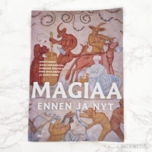 Magiaa ennen ja nyt -Book