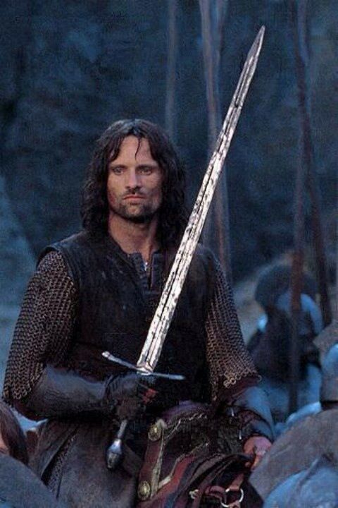 Lord of the Rings - Strider's Ranger Sword - Image 15