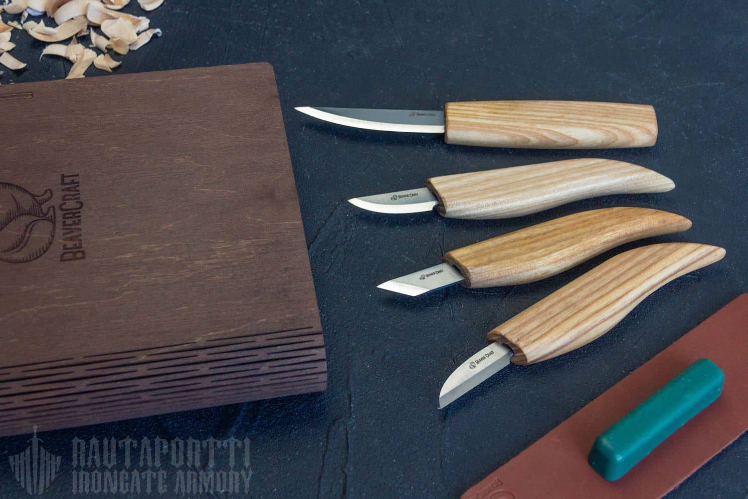 Woodcarving Starter Set - 4 Basic Knives in Book Case - Image 6