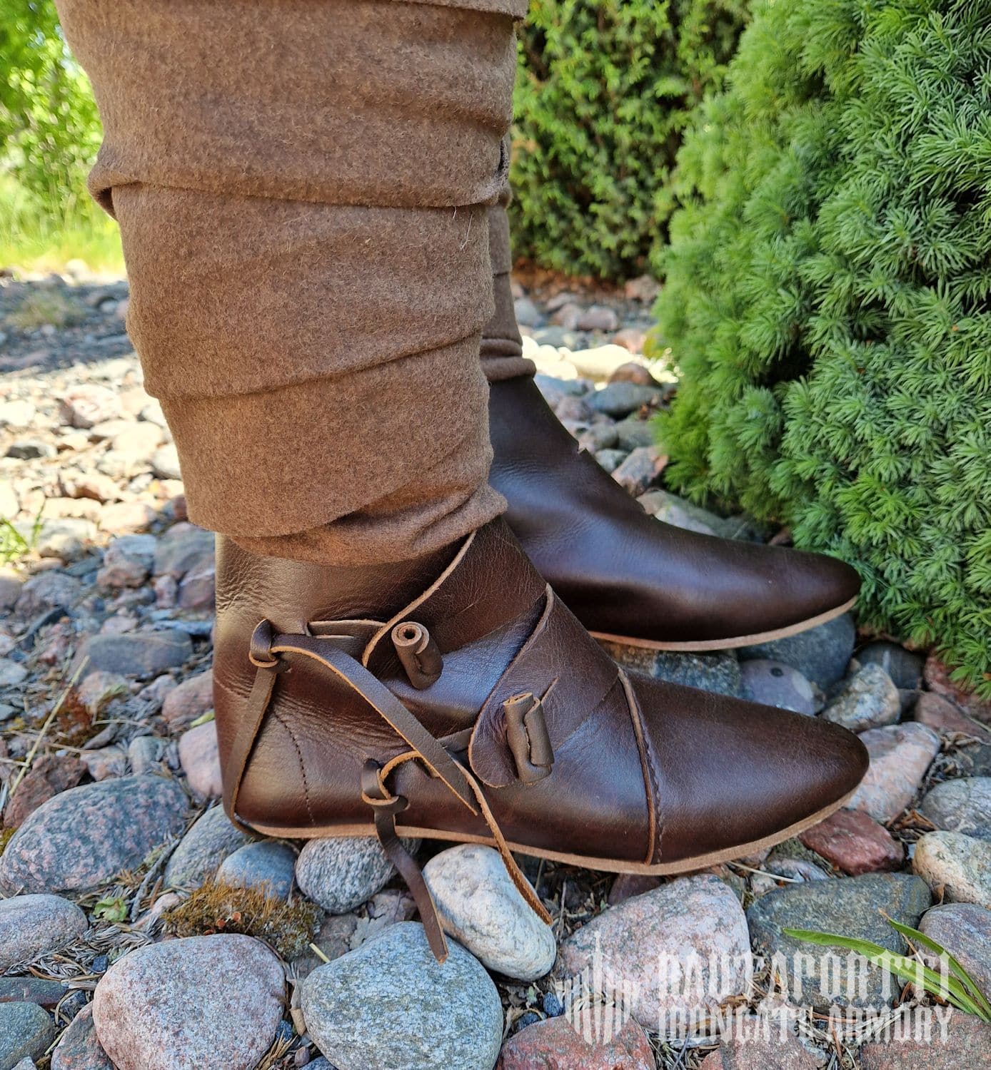 Early Medieval Jorvik Shoes with 2 Leather Buttons - Image 8